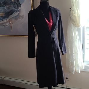 Black overcoat slimming and flattering one button